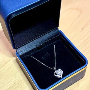 ✨New In Box✨ Pave Heart Pendant Necklace